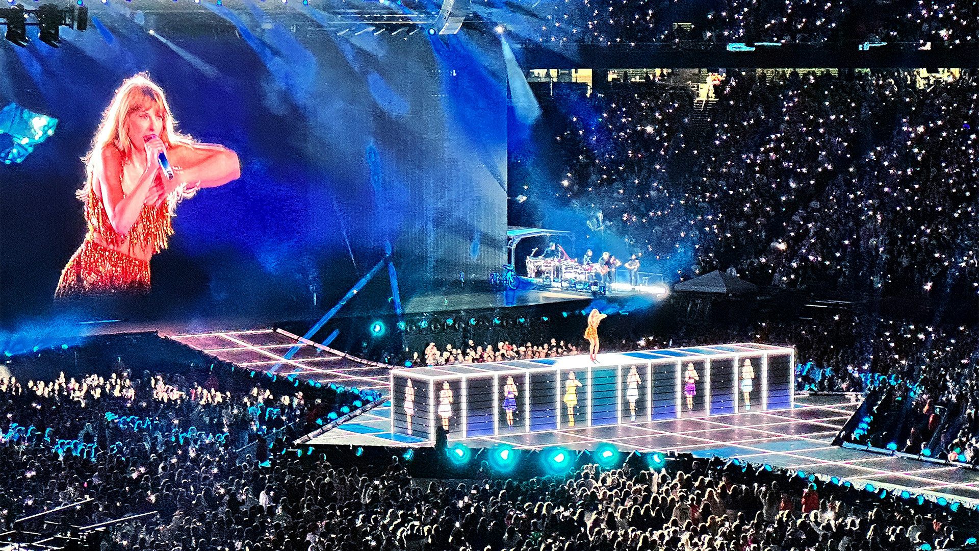 Taylor Swift – The Life of a Showgirl