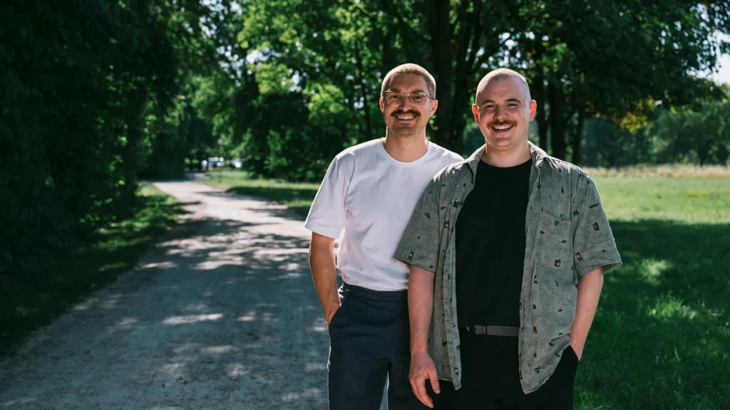 Oli und Max, die Gründer von BüROKI und machsneu, im Gespräch über ihr Startup und das nebenberuflich selbstständig sein. hello@andreakrupka.com